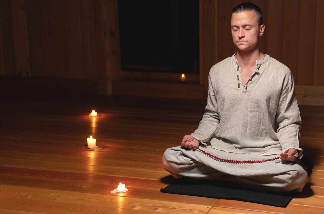 Mantra Meditation Meaning, 7 Types, Benefits & More on Cult.fit